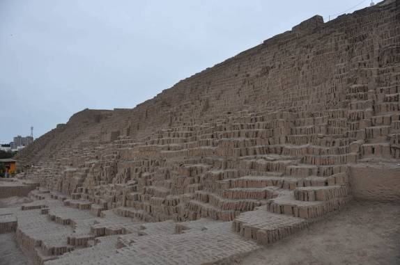 As ruínas da Huaca Pucllana, em Miraflores, bairro de Lima - Peru